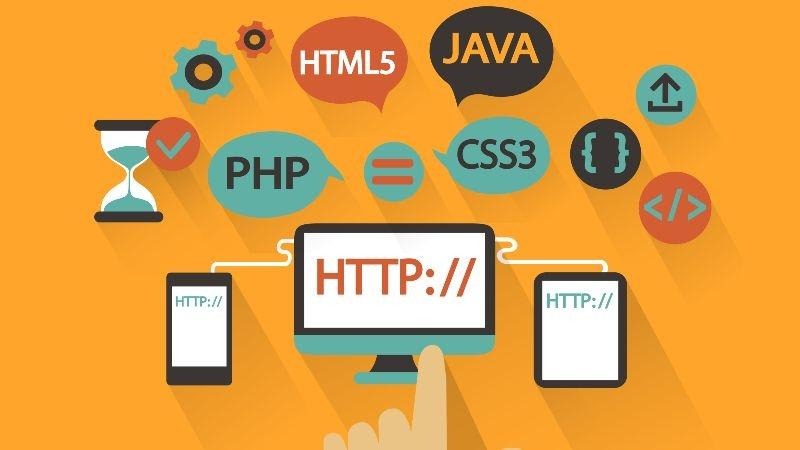 Một trong những điểm khác biệt của PHP là khả năng tương thích cao với hầu hết hệ thống máy chủ web và cơ sở dữ liệu phổ biến.